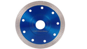 best tool for cutting porcelain tile